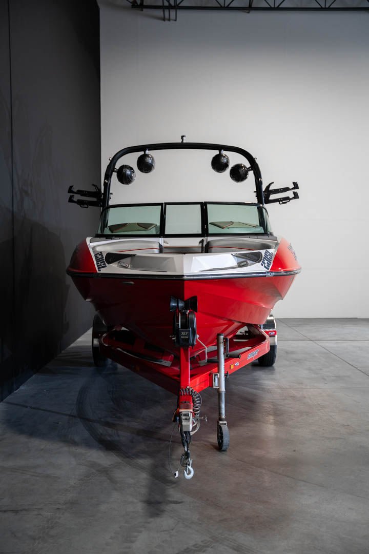 2021 Sanger 231 SL Red / Grey / Black - BoardCo Boats