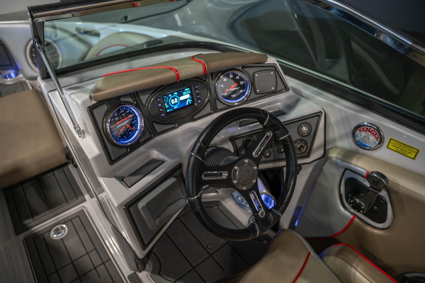 2021 Sanger 231 SL Red / Grey / Black - BoardCo Boats