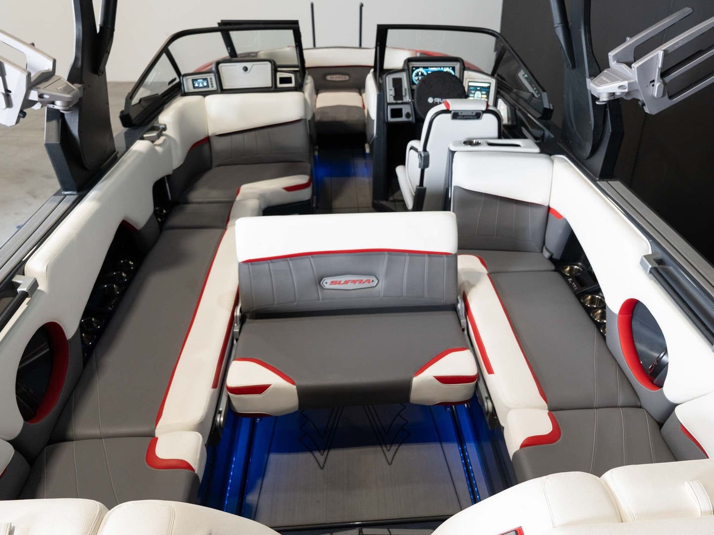 2021 Supra SA550 - Red / White - BoardCo Boats