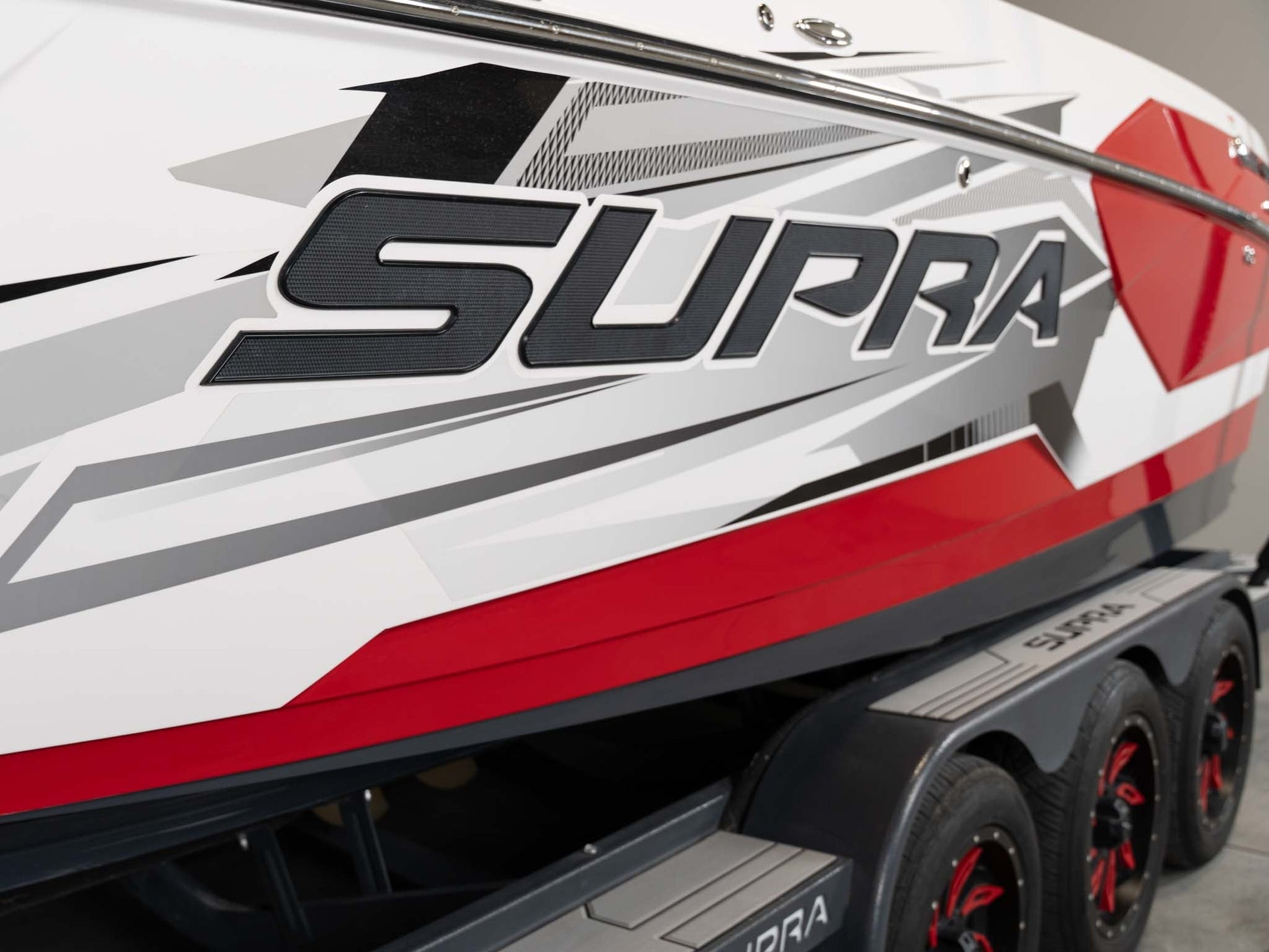 2021 Supra SA550 - Red / White - BoardCo Boats