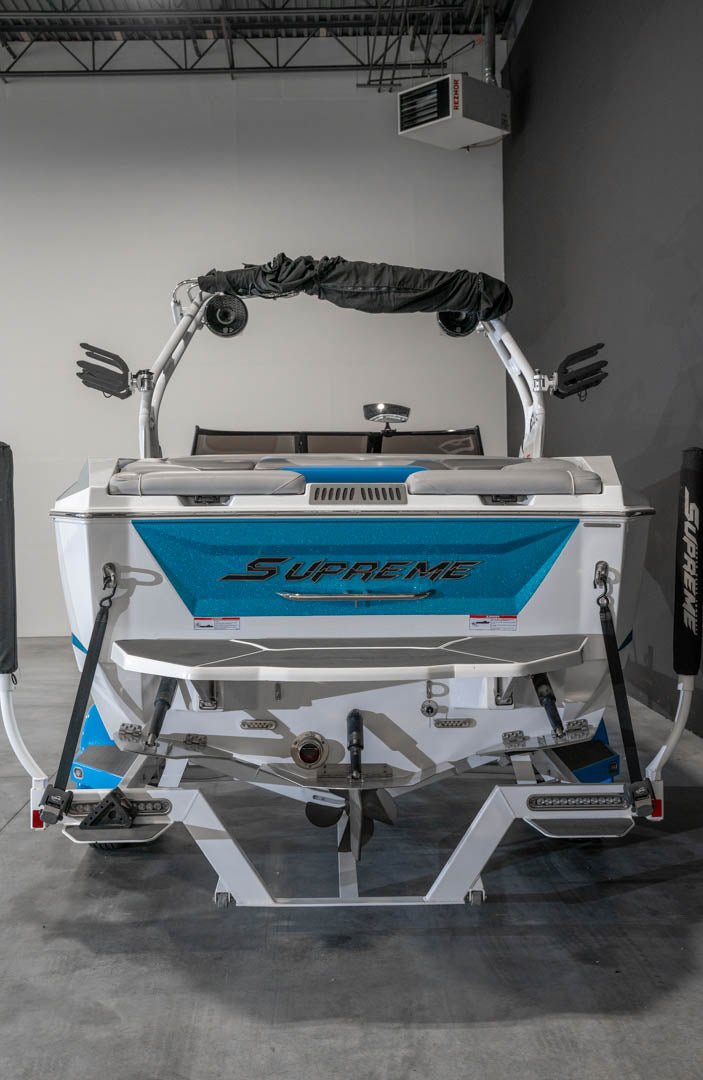 2021 Supreme ZS232 Bahama Flake / White - BoardCo Boats