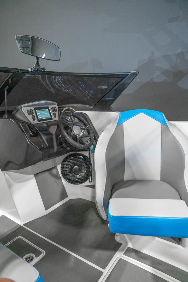 2021 Supreme ZS232 Bahama Flake / White - BoardCo Boats