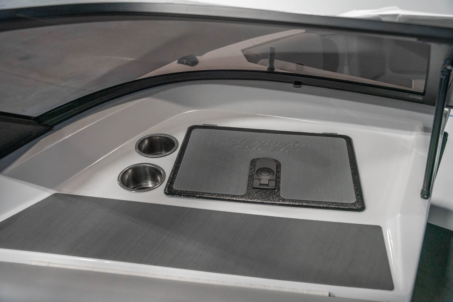 2021 Supreme ZS232 Bahama Flake / White - BoardCo Boats