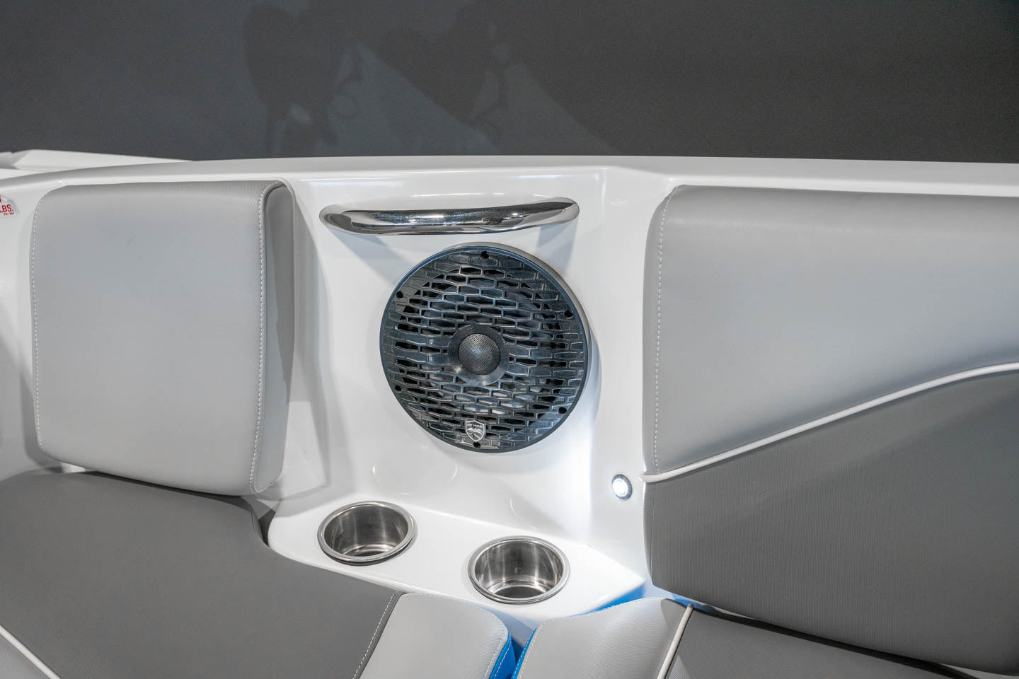 2021 Supreme ZS232 Bahama Flake / White - BoardCo Boats