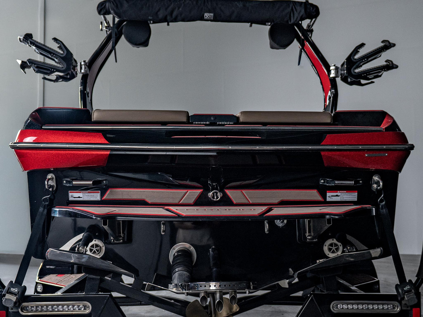 2022 Centurion Fi23 - Black / Red - BoardCo Boats