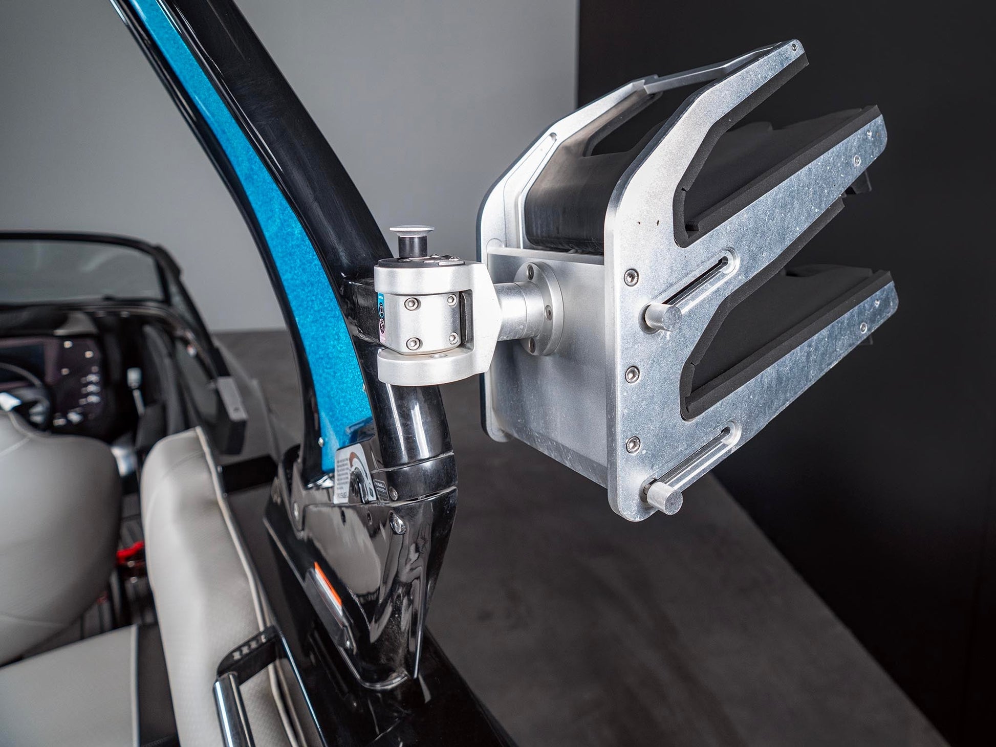 2022 Centurion Fi23 - Blue Flake / Black - BoardCo Boats