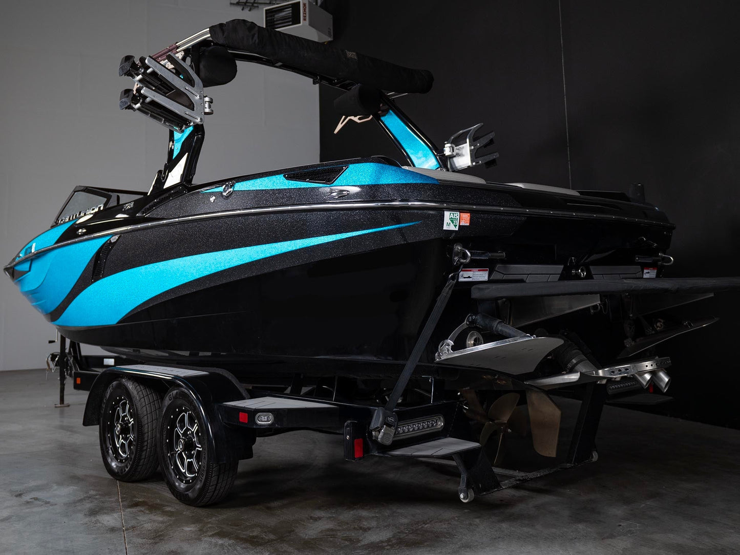 2022 Centurion Fi23 - Blue Flake / Black - BoardCo Boats