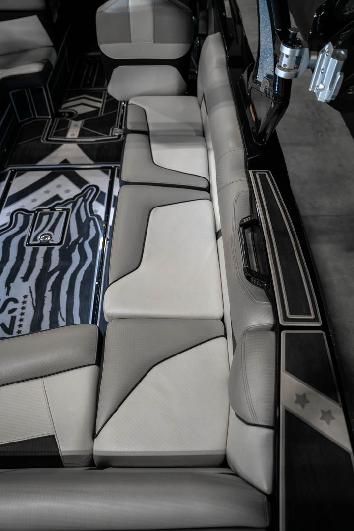 2022 Centurion Fi25 - BoardCo Boats