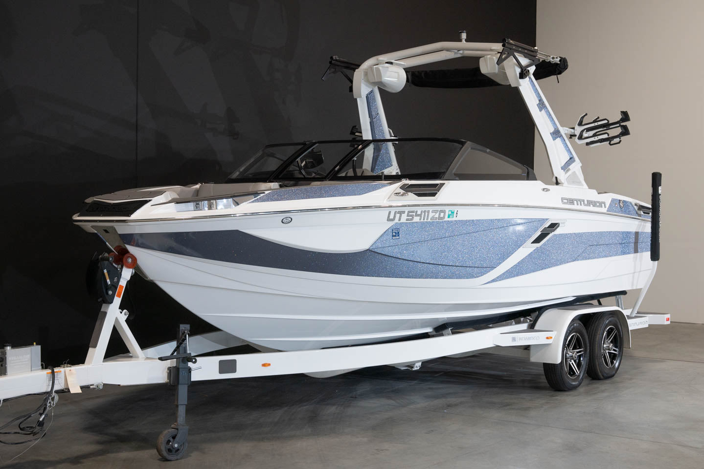 2022 Centurion Ri230 Steel Blue Flake / White - BoardCo Boats