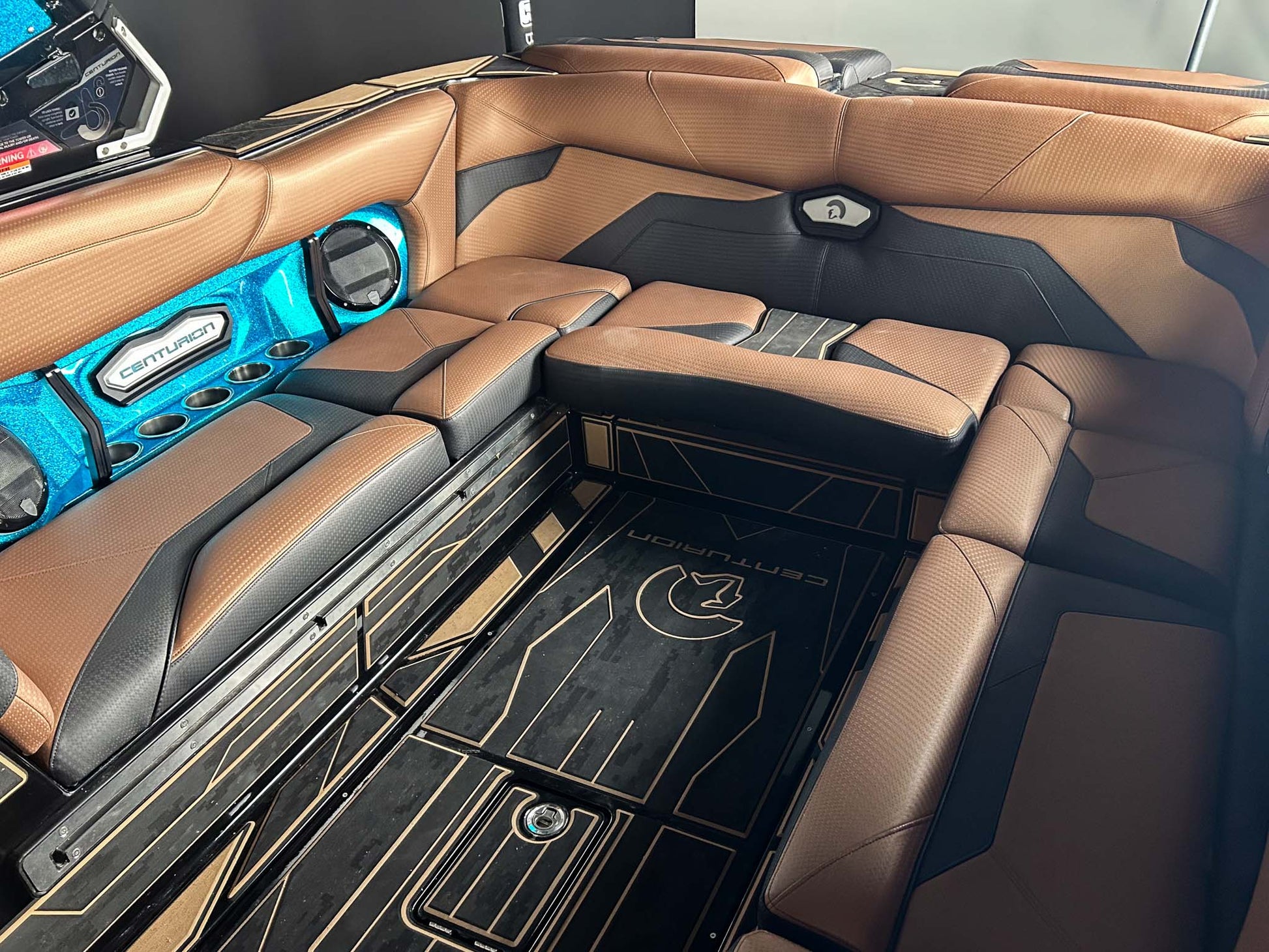 2022 Centurion Ri245 - Blue Flake / Black - BoardCo Boats