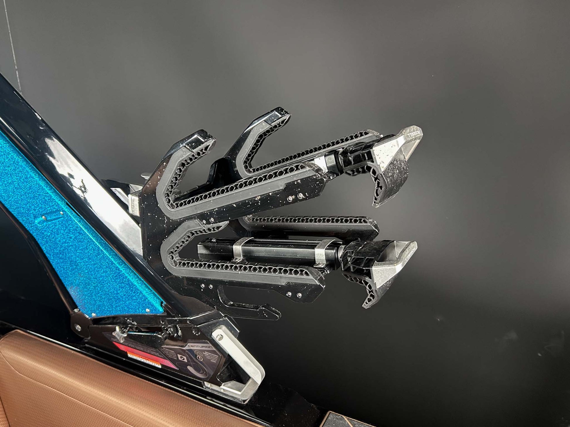 2022 Centurion Ri245 - Blue Flake / Black - BoardCo Boats