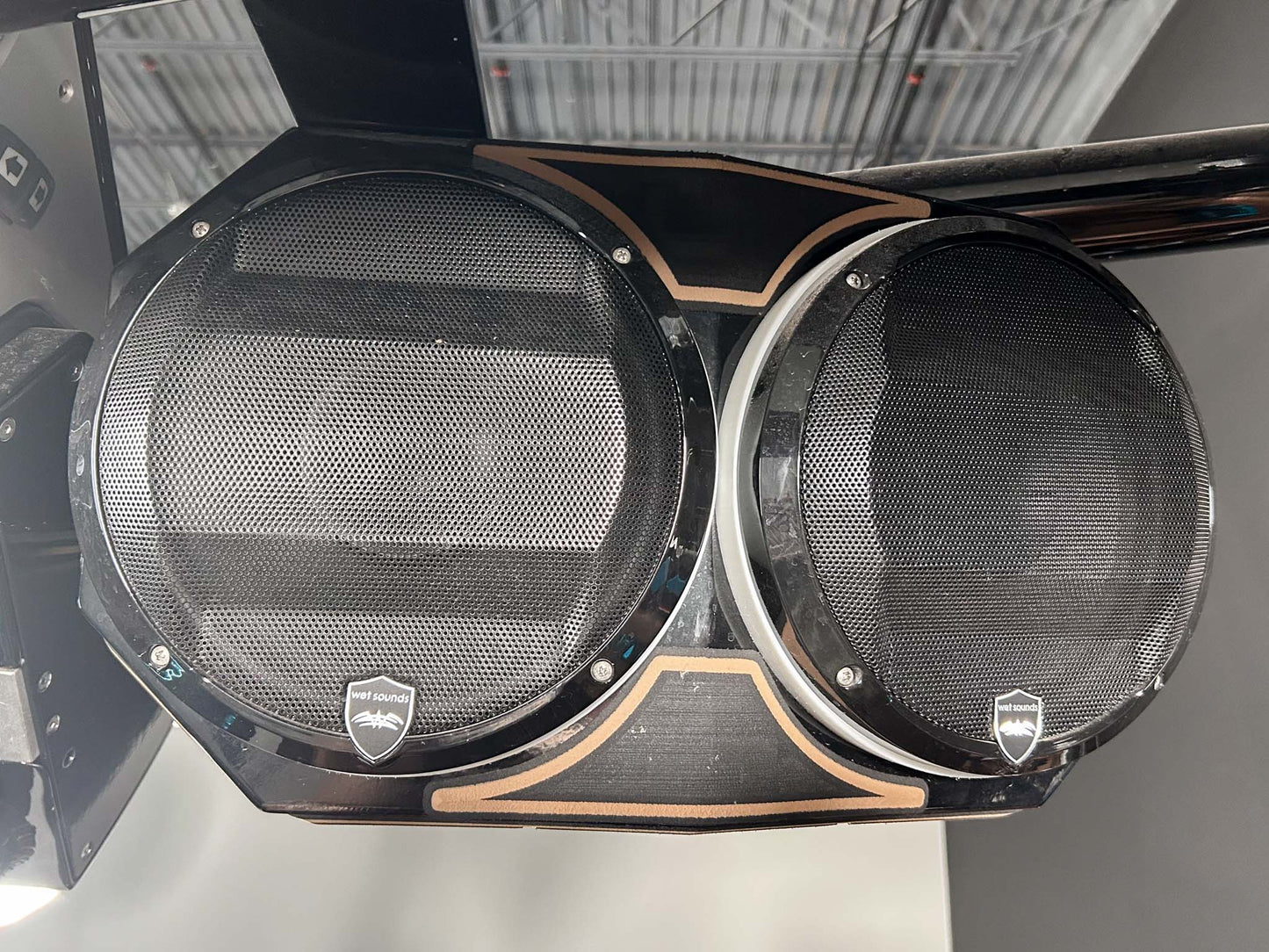 2022 Centurion Ri245 - Blue Flake / Black - BoardCo Boats