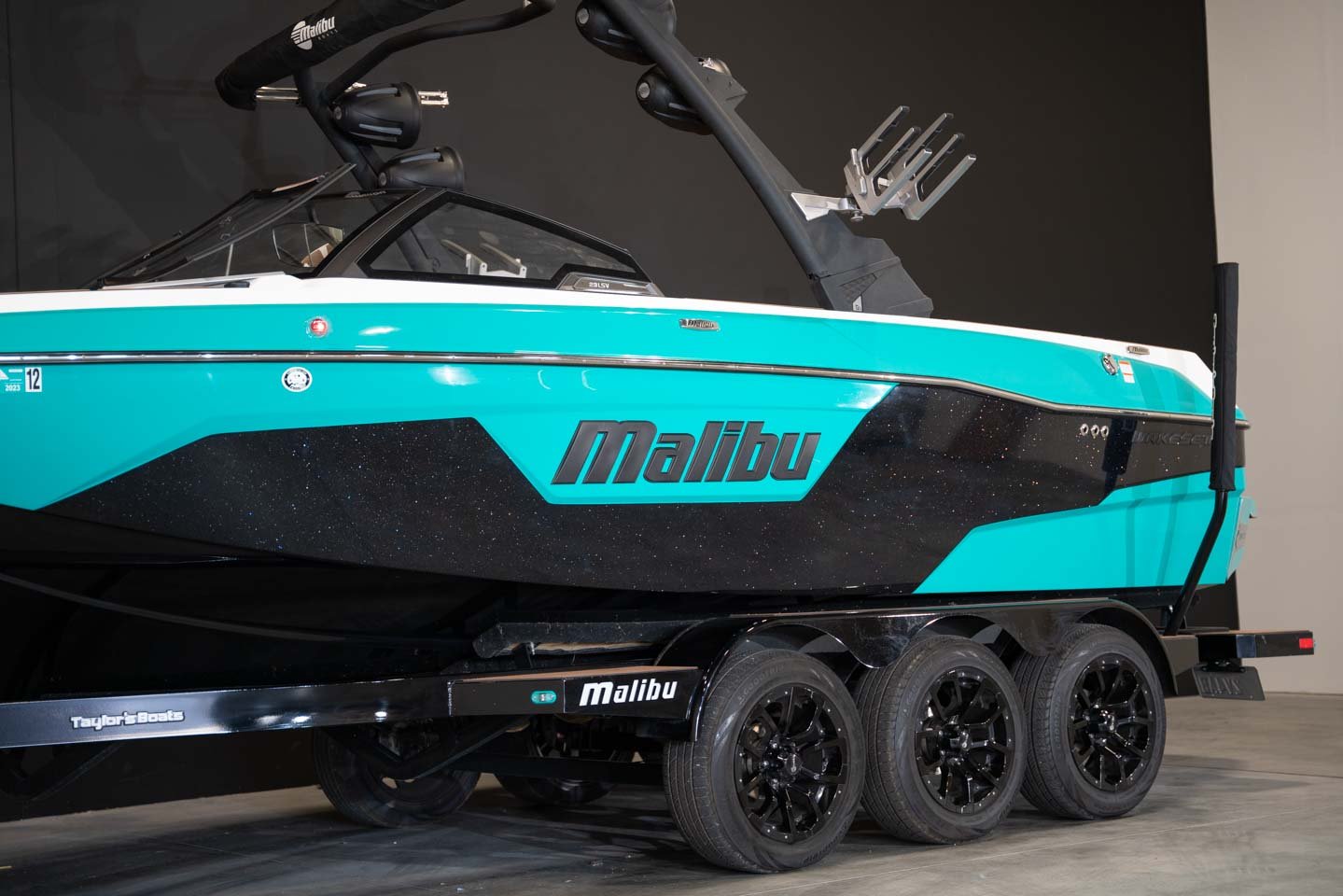 2022 Malibu 23LSV - BoardCo Boats