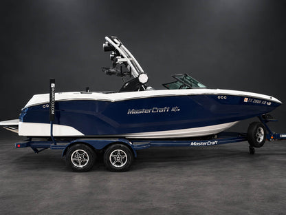 2022 Mastercraft NXT22 in BLUE w/ gray interior