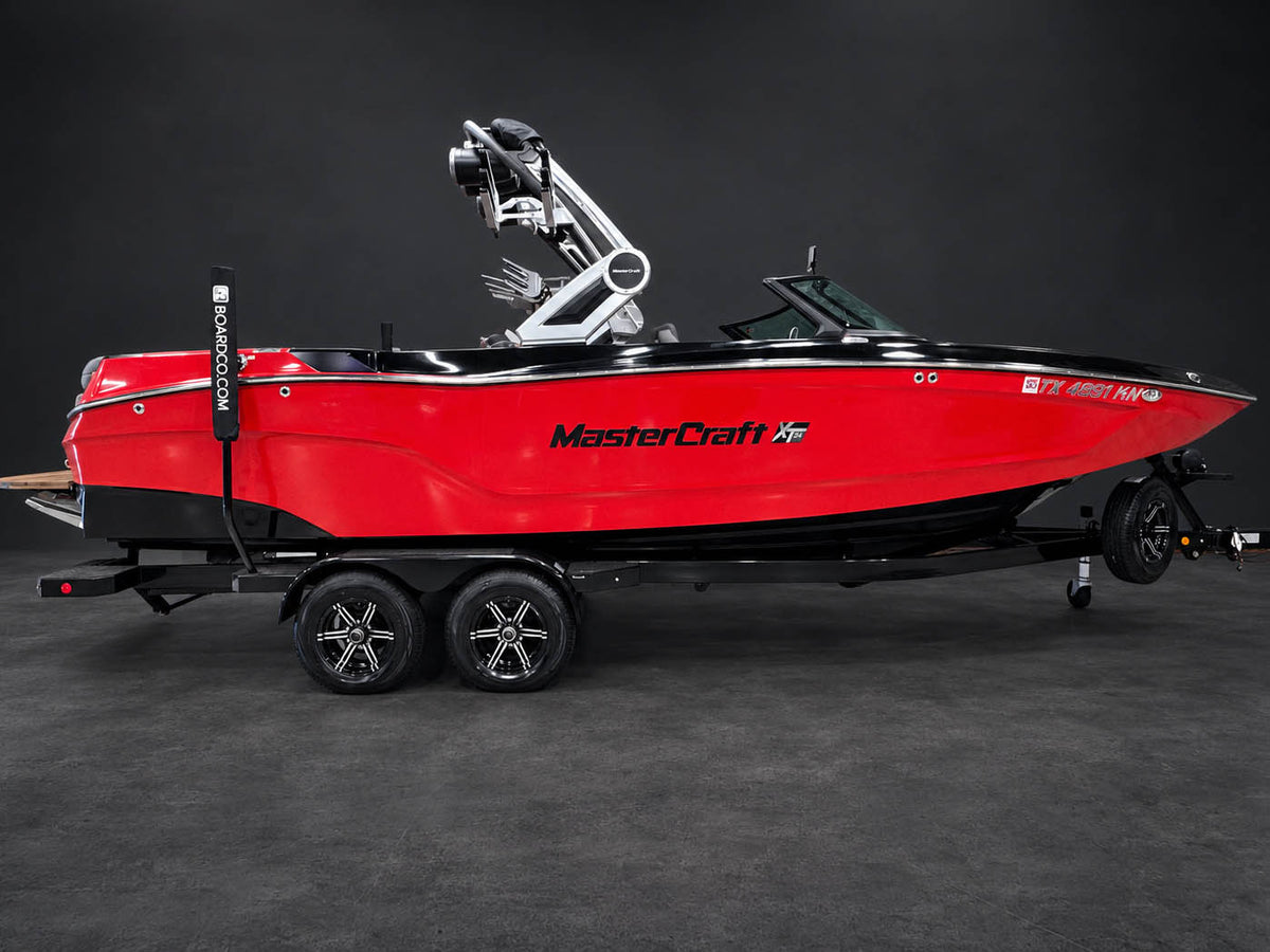 2022 Mastercraft XT24 in red w/ GRAY interior