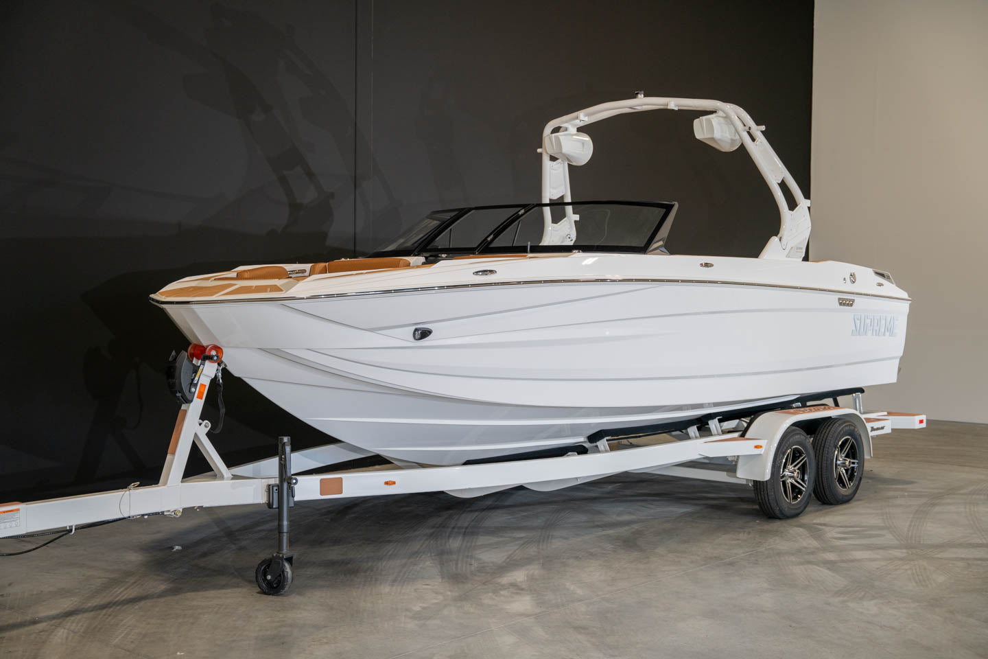 2022 Supreme S220 All White - BoardCo