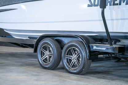 2022 Supreme S240 Black Flake / White - BoardCo Boats