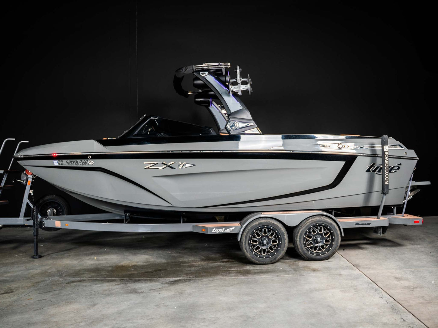 2022 Tige ZX - Gray / Gray - BoardCo Boats