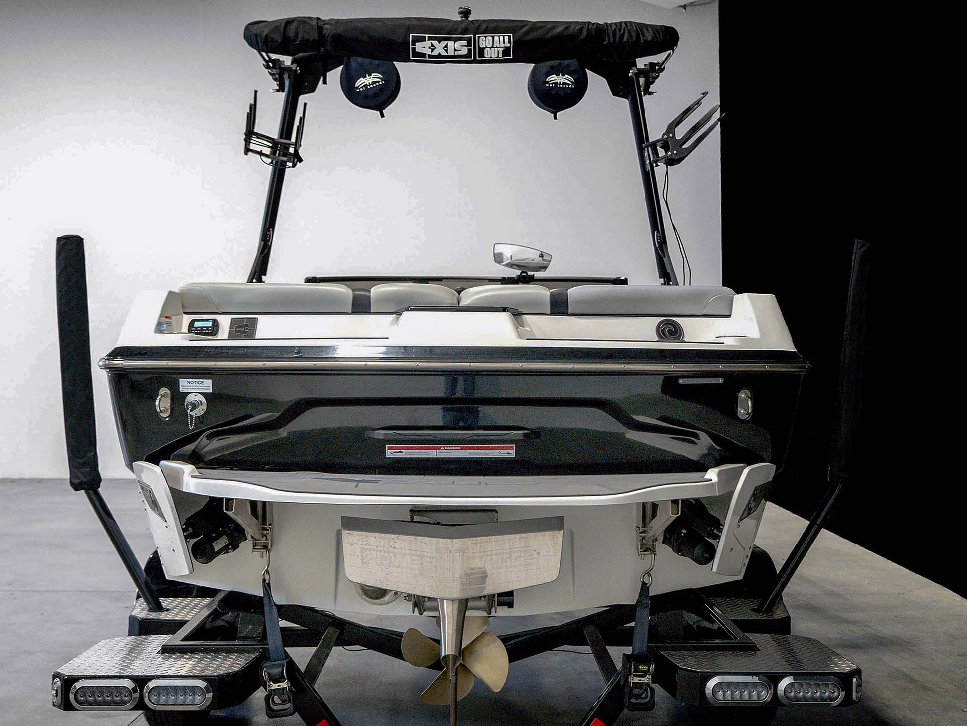2023 Axis A20 - White / Black - BoardCo Boats
