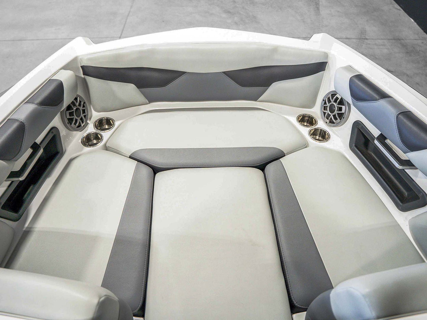 2023 Axis A20 - White / Black - BoardCo Boats