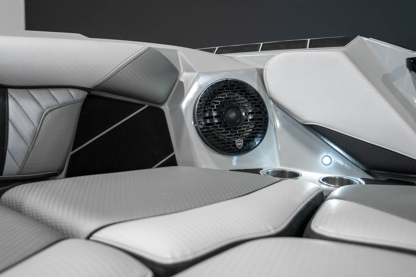 2023 Centurion Fi23 All Stone Gray - BoardCo Boats