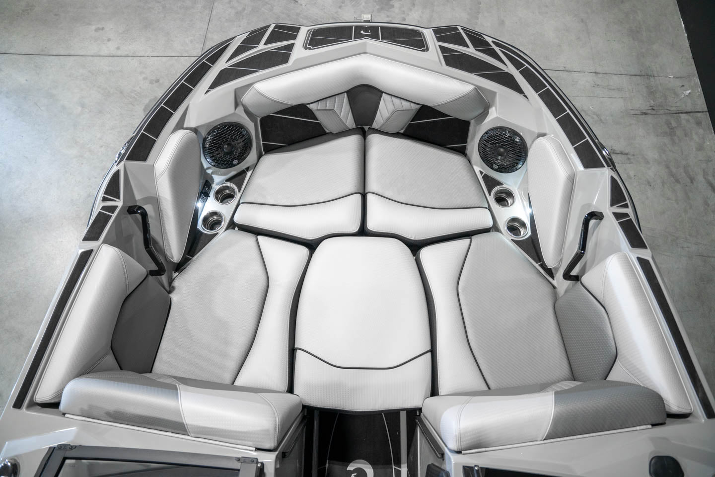 2023 Centurion Fi23 All Stone Gray - BoardCo Boats