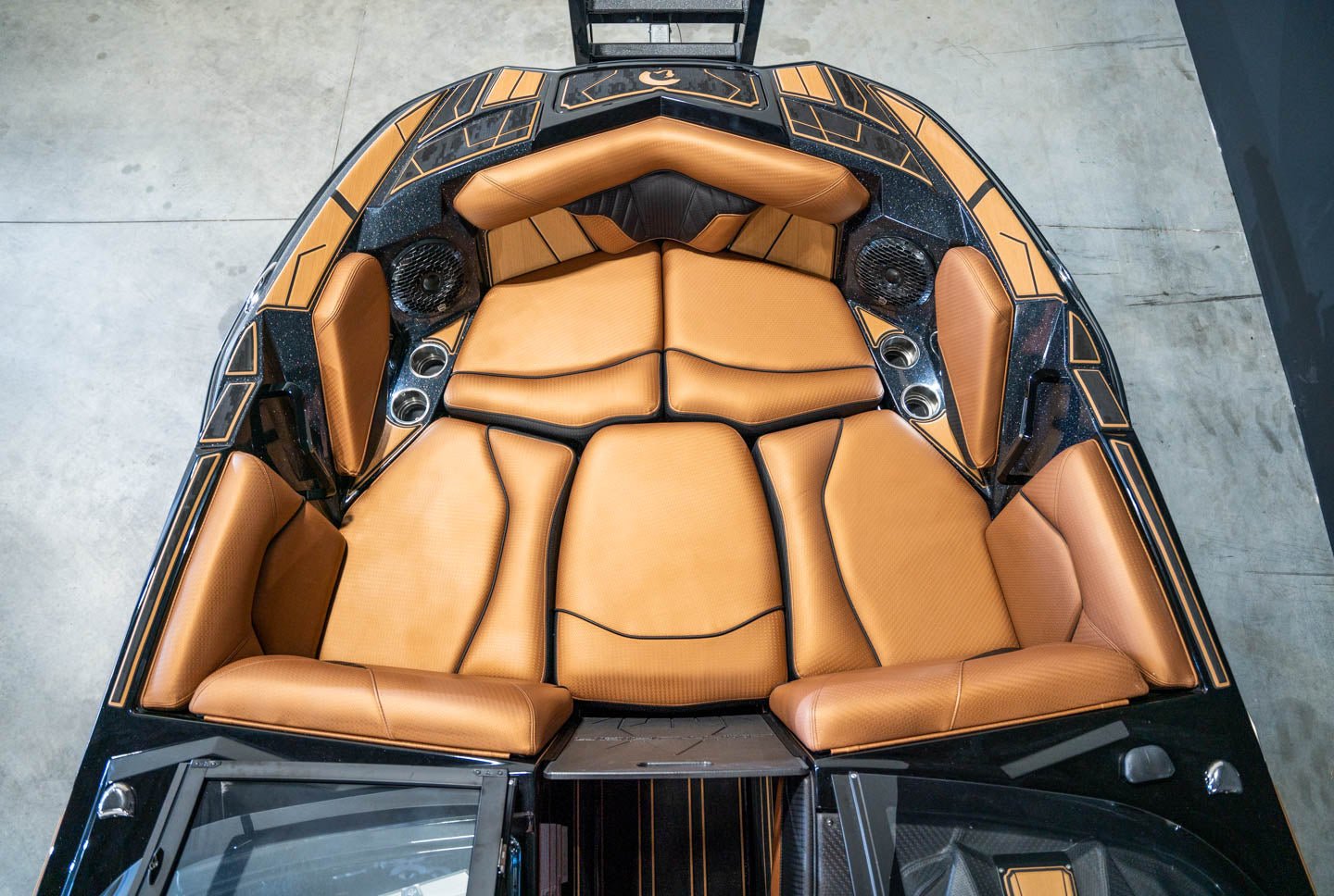 2023 Centurion Fi23 Black Flake / Black - BoardCo Boats