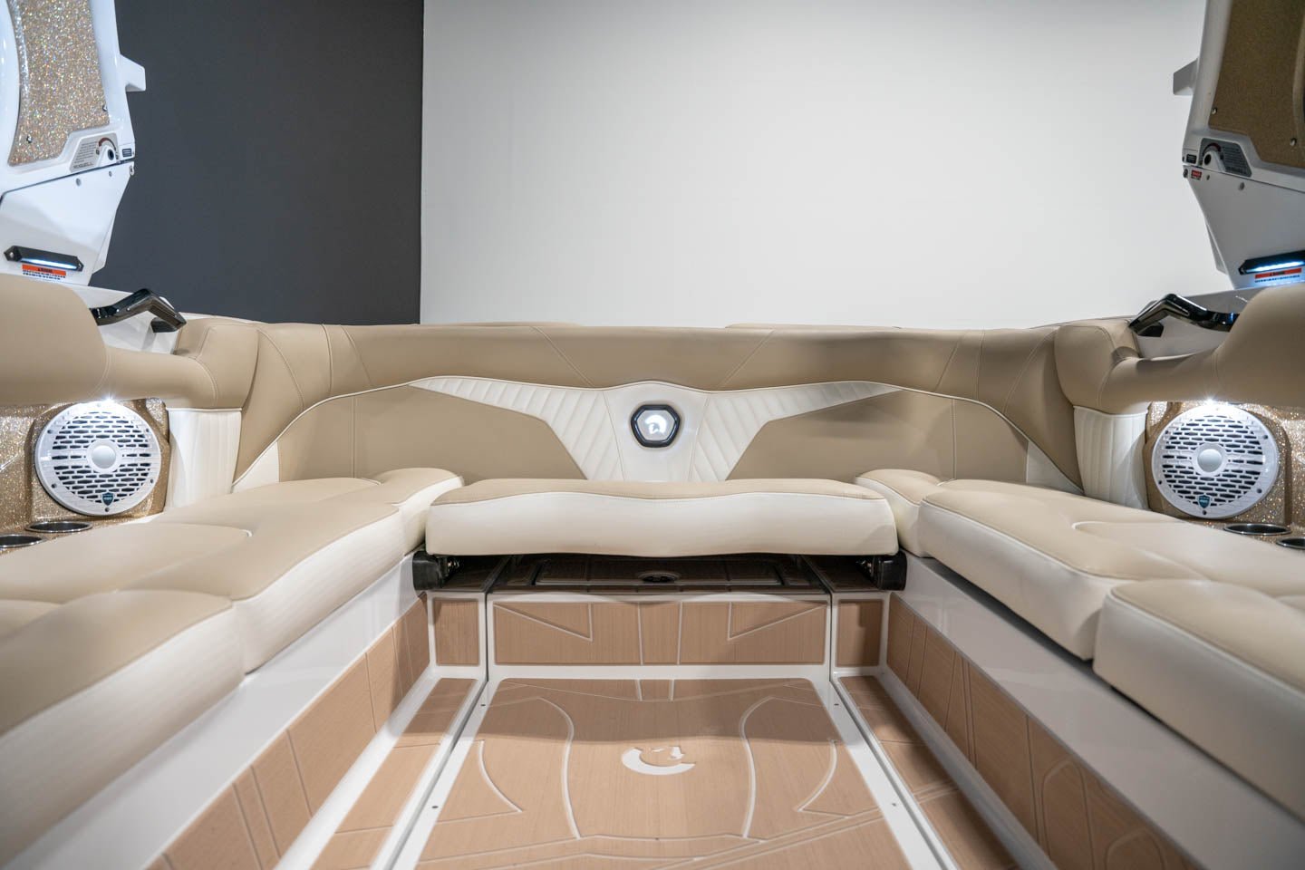 2023 Centurion Fi23 Champagne Flake / White - BoardCo