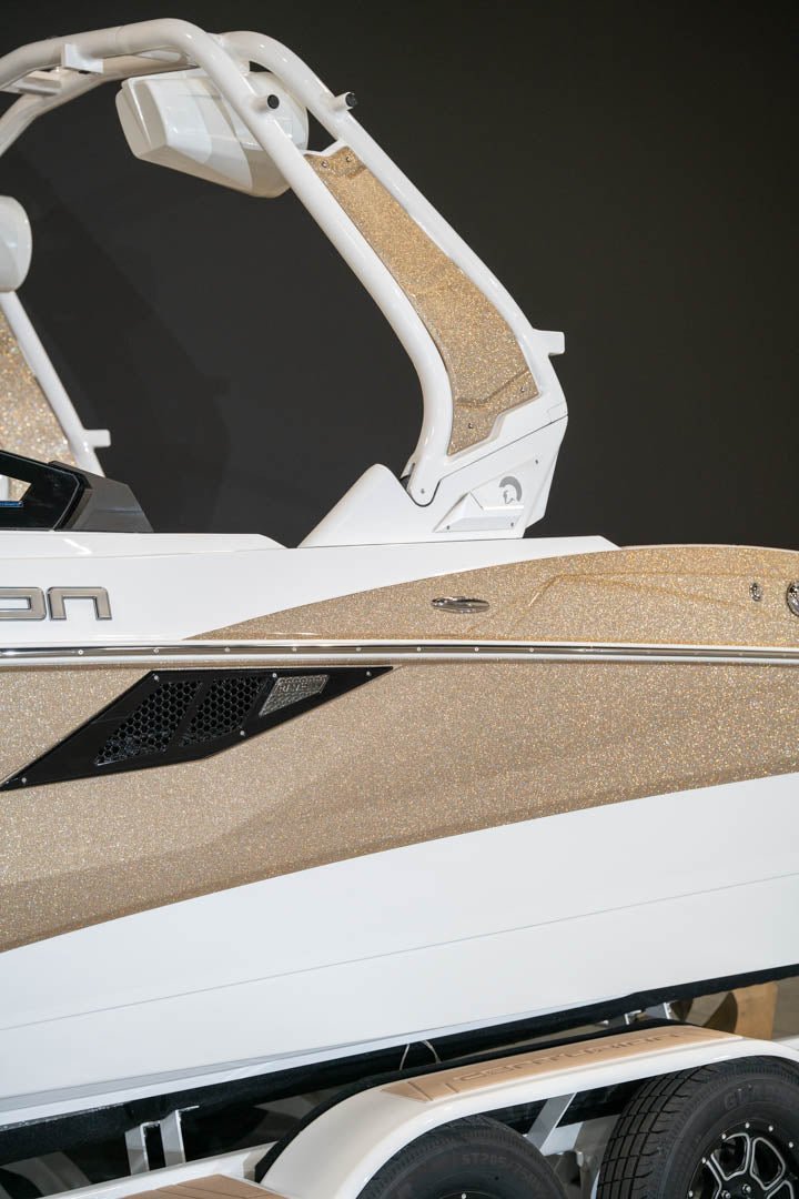 2023 Centurion Fi23 Champagne Flake / White - BoardCo