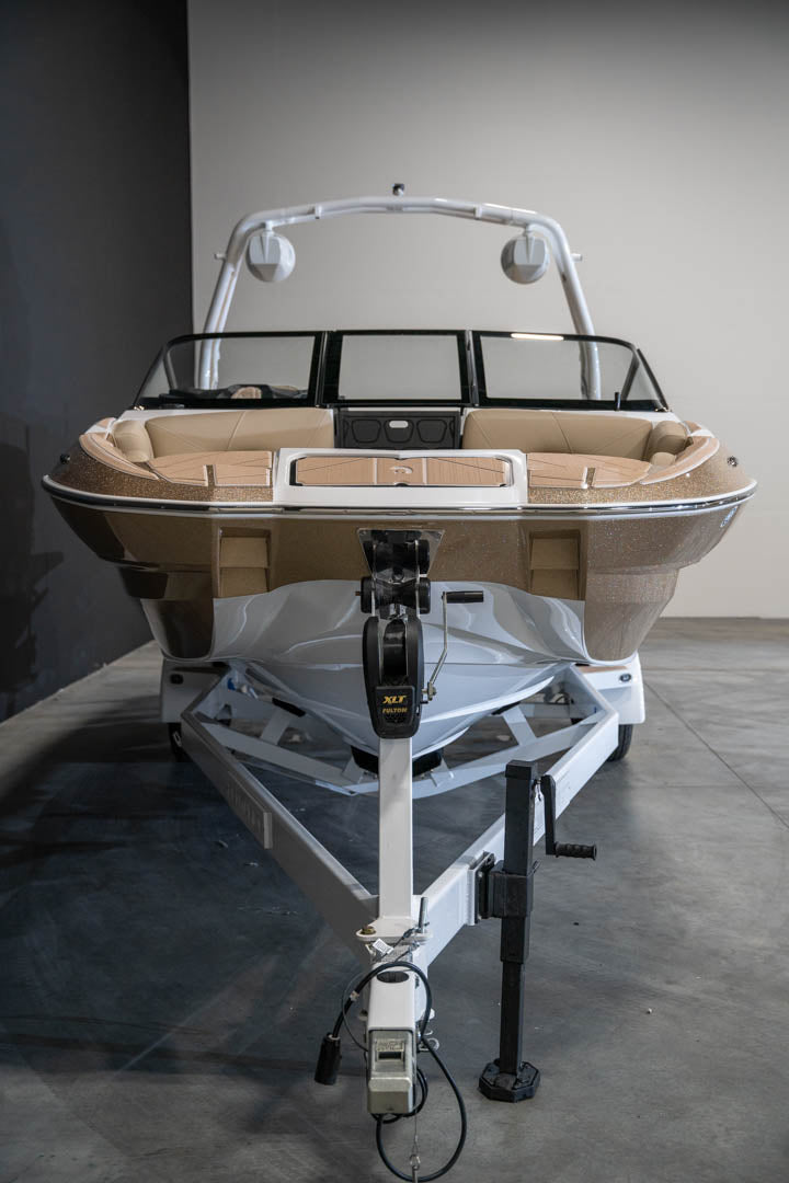 2023 Centurion Fi23 Champagne Flake / White - BoardCo