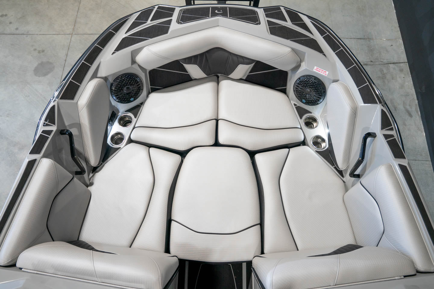2023 Centurion Fi25 All Stone Gray - BoardCo Boats