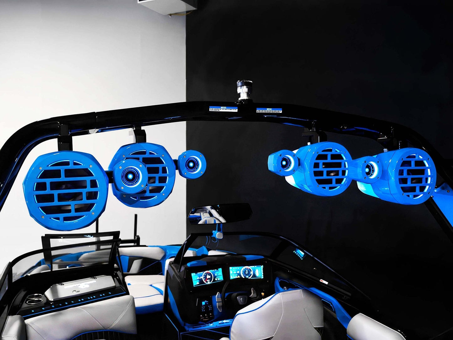 2023 Centurion Fi25 - Electric Blue/Black - BoardCo Boats