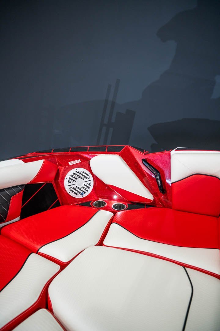 2023 Centurion Fi25 Fire Red Flake / White - BoardCo