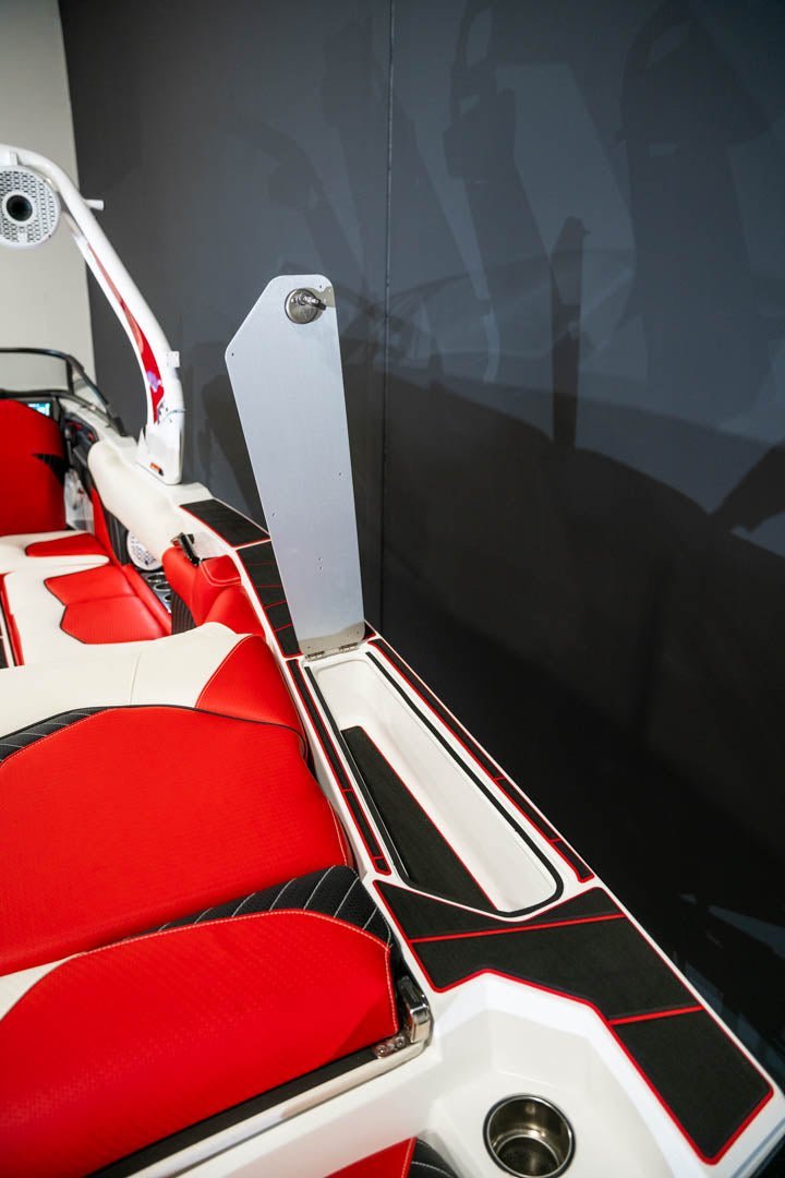 2023 Centurion Fi25 Fire Red Flake / White - BoardCo