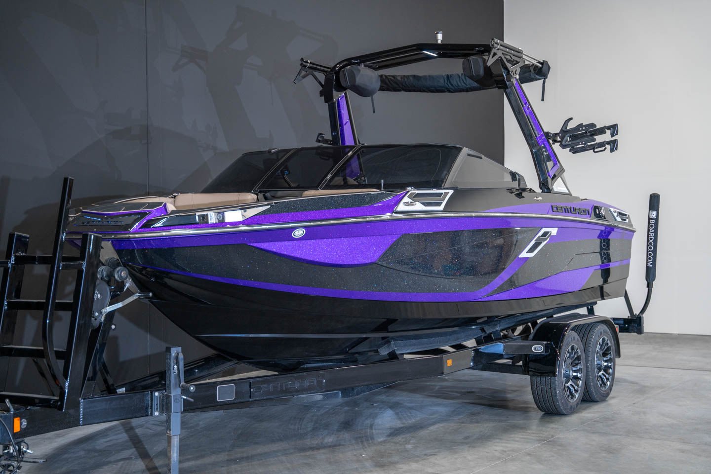 2023 Centurion Ri230 Black Flake / Purple Flake / Black - BoardCo Boats