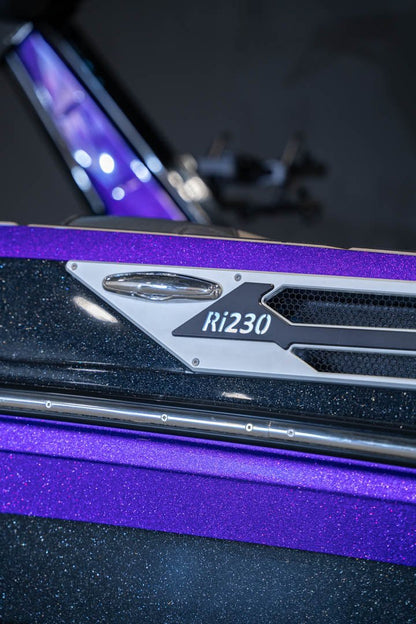 2023 Centurion Ri230 Black Flake / Purple Flake / Black - BoardCo Boats