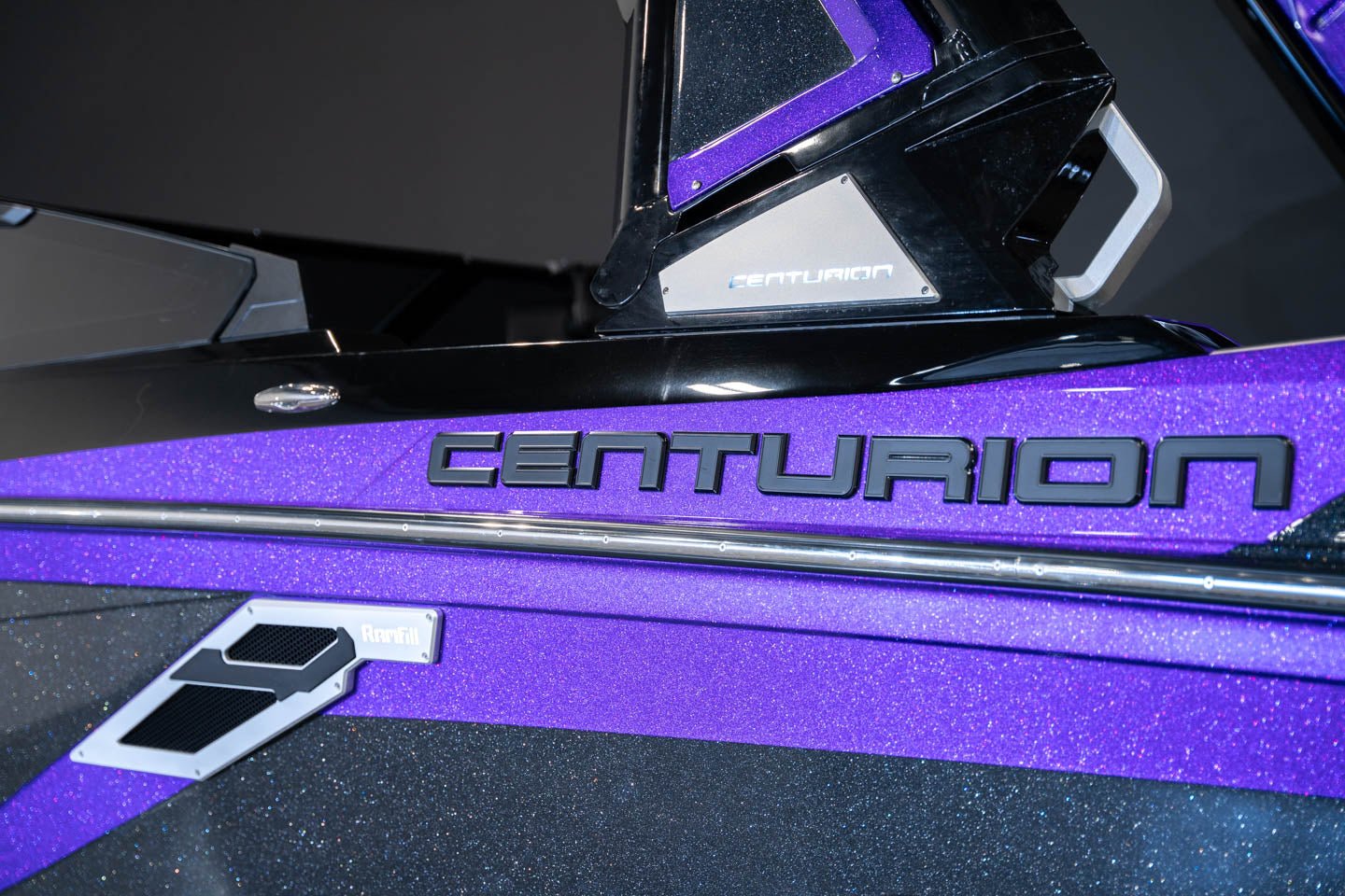 2023 Centurion Ri230 Black Flake / Purple Flake / Black - BoardCo Boats
