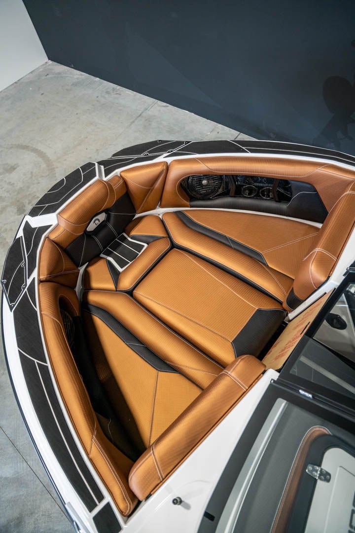 2023 Centurion Ri230 Black Flake / White - BoardCo