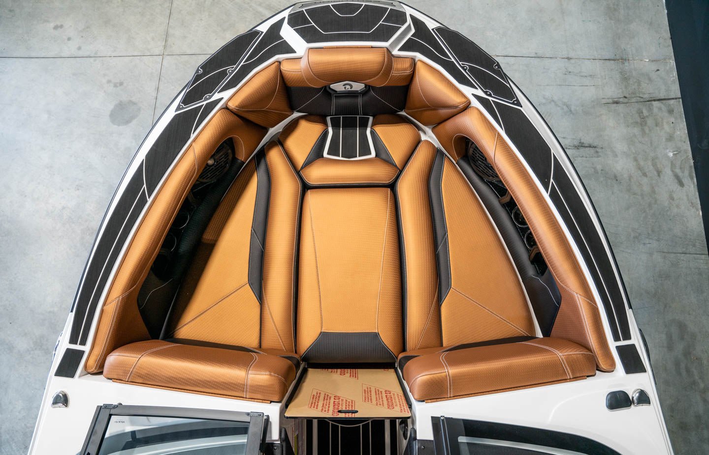 2023 Centurion Ri230 Black Flake / White - BoardCo