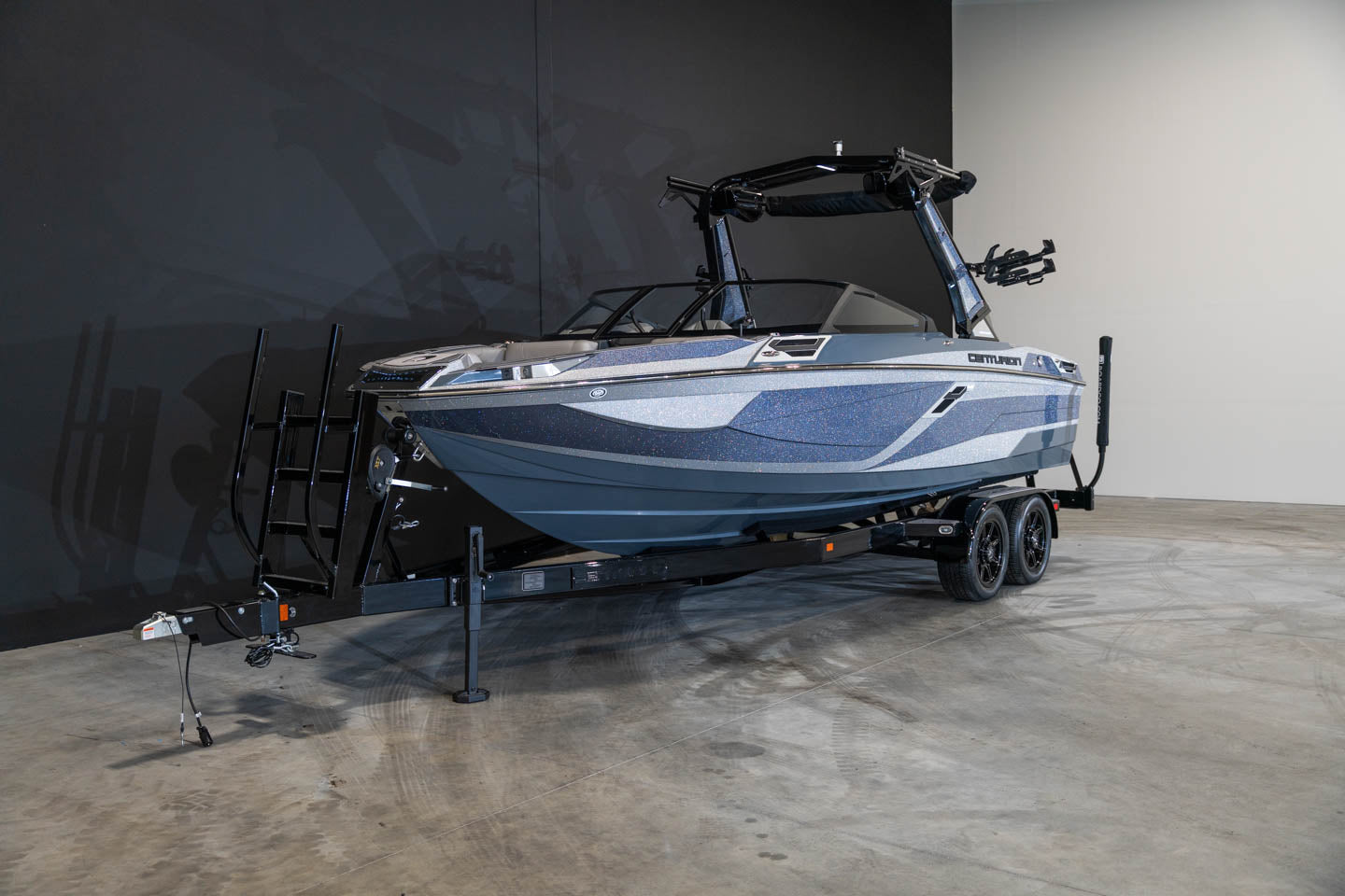 2023 Centurion Ri230 Gunmetal Flake / Silver Flake / Charcoal - BoardCo Boats