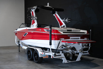 2023 Centurion Ri230 Red Flake / White - BoardCo Boats