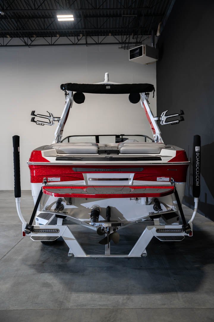 2023 Centurion Ri230 Red Flake / White - BoardCo Boats