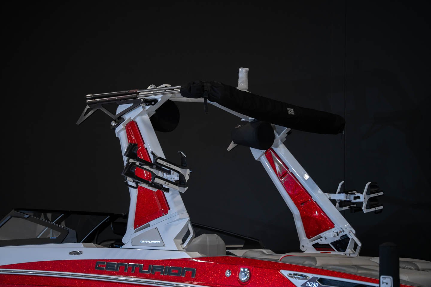 2023 Centurion Ri230 Red Flake / White - BoardCo Boats