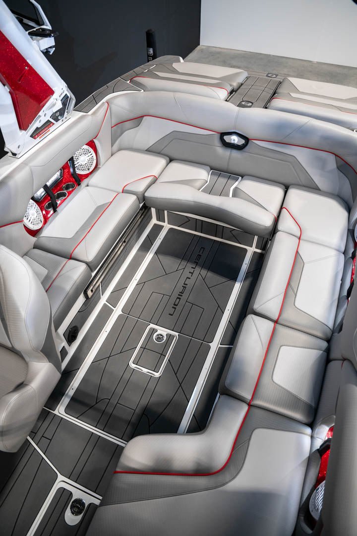 2023 Centurion Ri230 Red Flake / White - BoardCo Boats