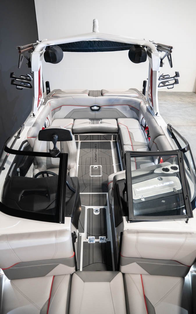 2023 Centurion Ri230 Red Flake / White - BoardCo Boats