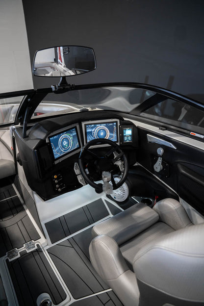 2023 Centurion Ri230 Red Flake / White - BoardCo Boats