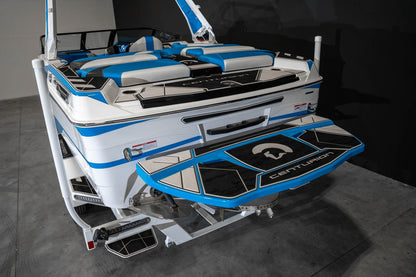 2023 Centurion Ri230 White / Electric Blue - BoardCo Boats