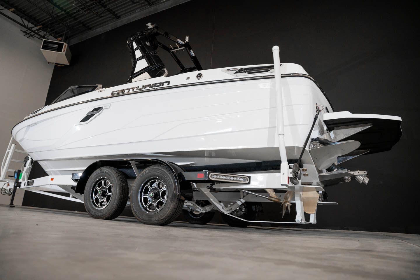 2023 Centurion Ri230 White / White - BoardCo