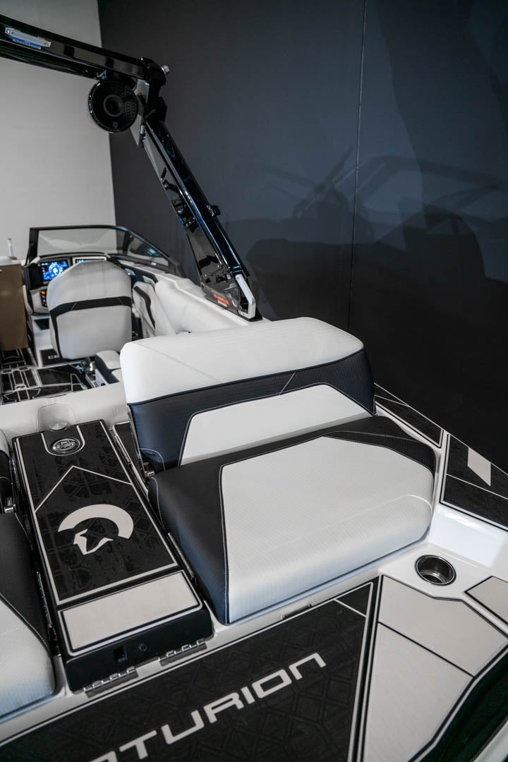 2023 Centurion Ri230 White / White - BoardCo