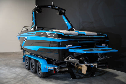 2023 Centurion Ri245 Black / Electric Blue - BoardCo Boats